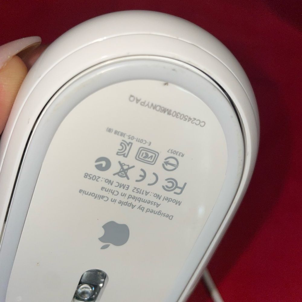 Apple Sleek White USB Mouse - Picture 5 of 6